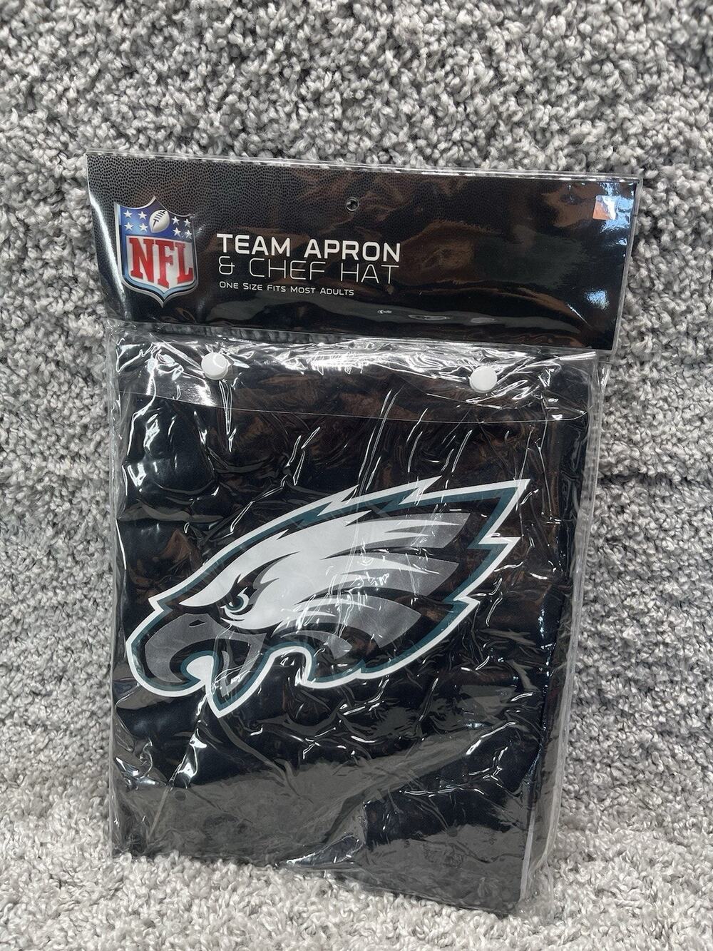 NFL Philadelphia Eagles Team Apron & Chef Hat color Black Logo Brand New Tags
